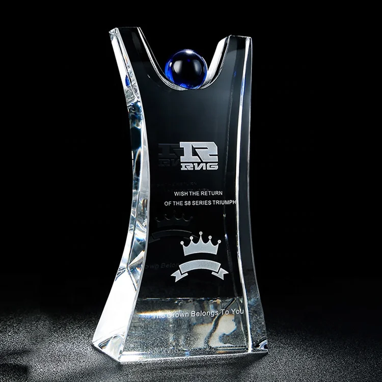 Customized crystal trophies and awards manufacture