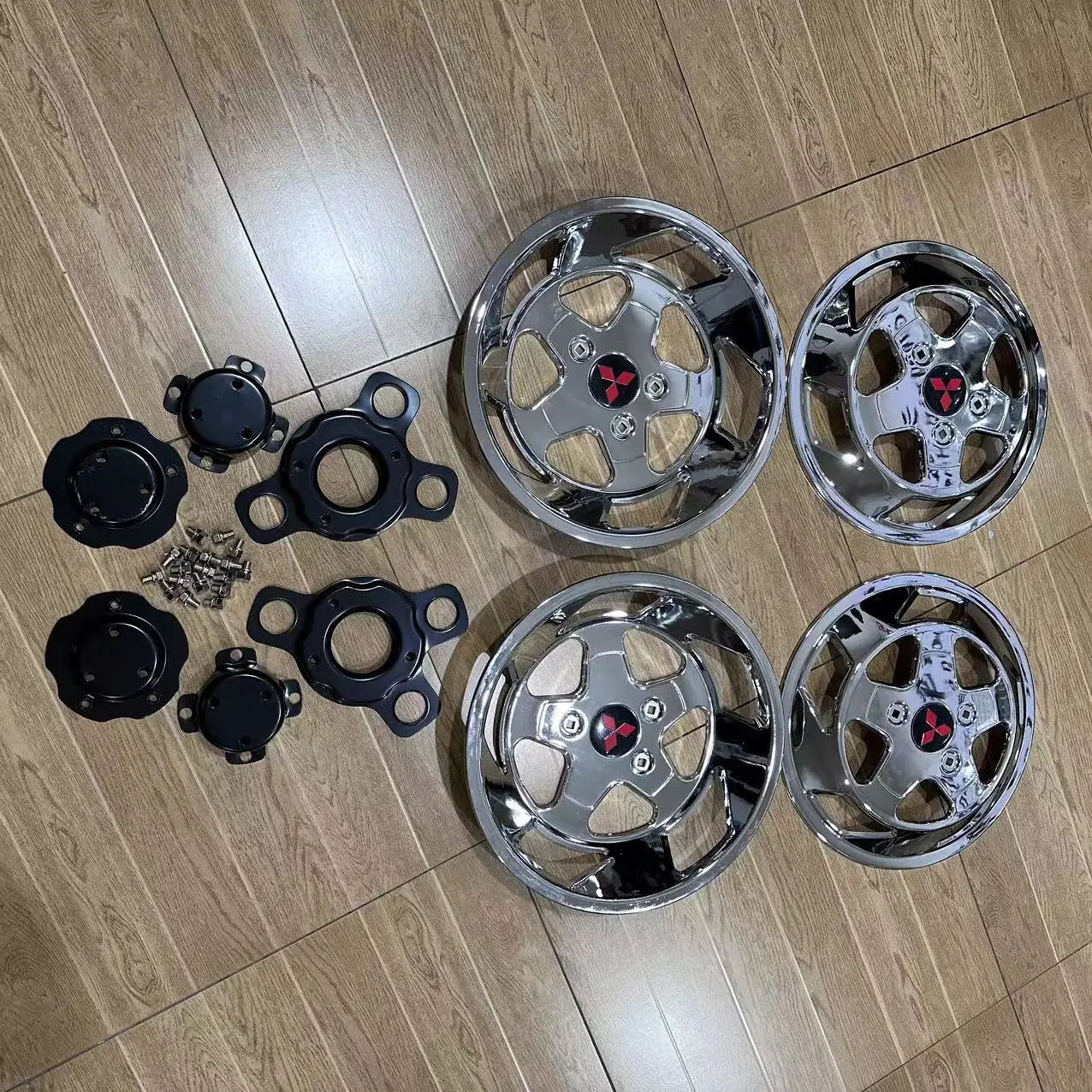 GHCD New Product High Quality/ Factory Price/ Japanese Truck Chrome-plated Wheel Cover for Mitsubish Canter05/10 details