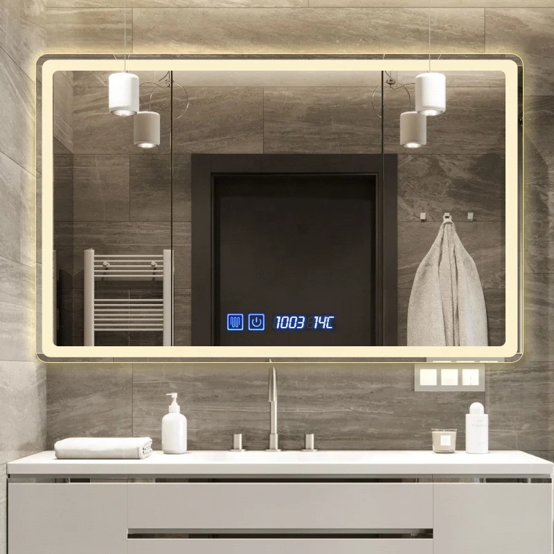 Зеркало с подсветкой и часами в ванную