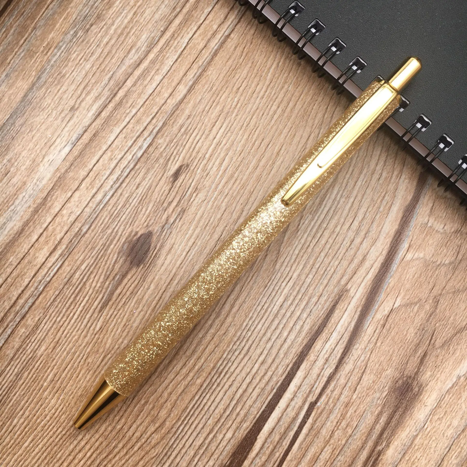 Hot sales and Popular for School and office Pen Use Metal Shiny Ball Pen Ballpoint Pen with Glitter_2053048058.jpg