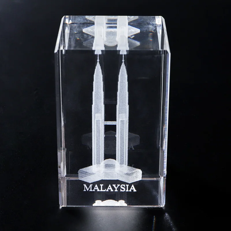 Custom 3D Photo Crystal Cube 8cm The Twin Towers Malaysia Laser Engraved Glass Trophy Polished Tourism Souvenir Gift Home Decor factory