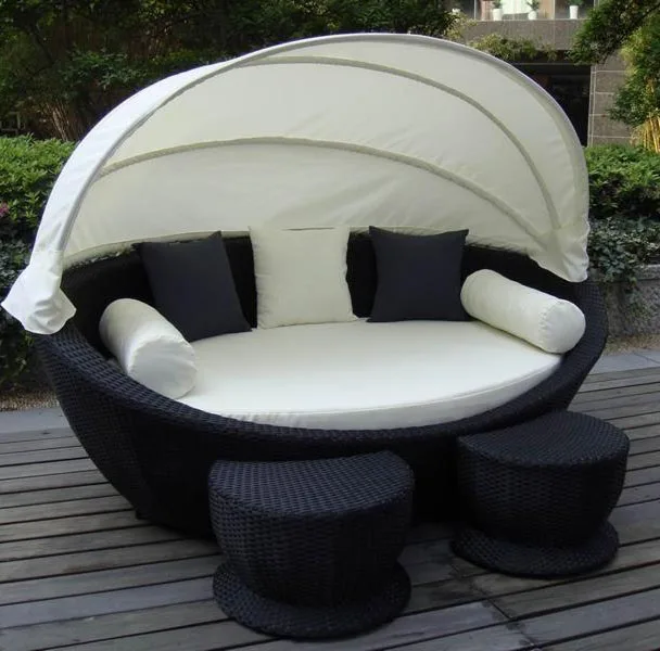 round rattan sunbed