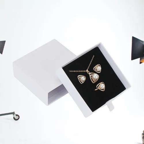 product-White paper pendant necklace gift box paper cardboard jewelry box with lid-Dezheng-img-1