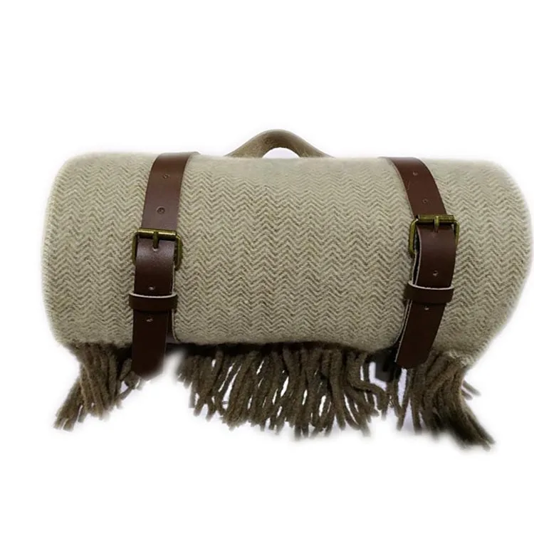 Cheap Outdoor Camping Beach Mat Wool Waterproof Picnic Blanket Woven