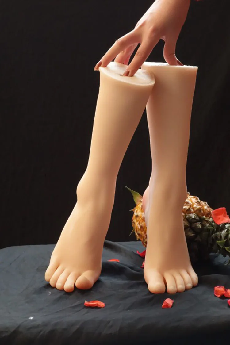 Reality silicone female feet mannequin Delicate little feet display shoes/socks 