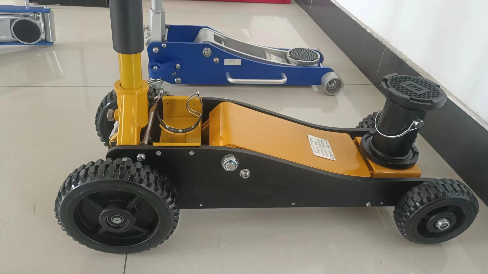 Offroad Jack 3 Ton Big Wheel Off Road Hydraulic Jack Vehicle Lift For