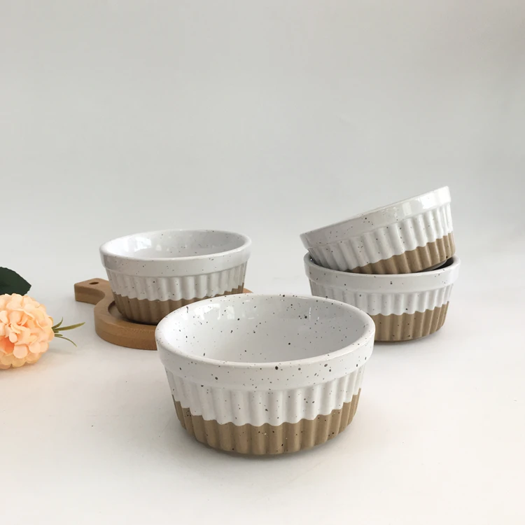 Japan cheap custom bakery kitchen bakeware round small 4 piece ceramic pudding ramekin bowl set in bulk.jpg