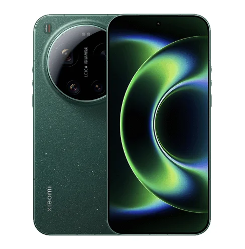 Side-by-side comparison of foldable and traditional smartphone form factors showing hinge mechanism and screen flexibility
