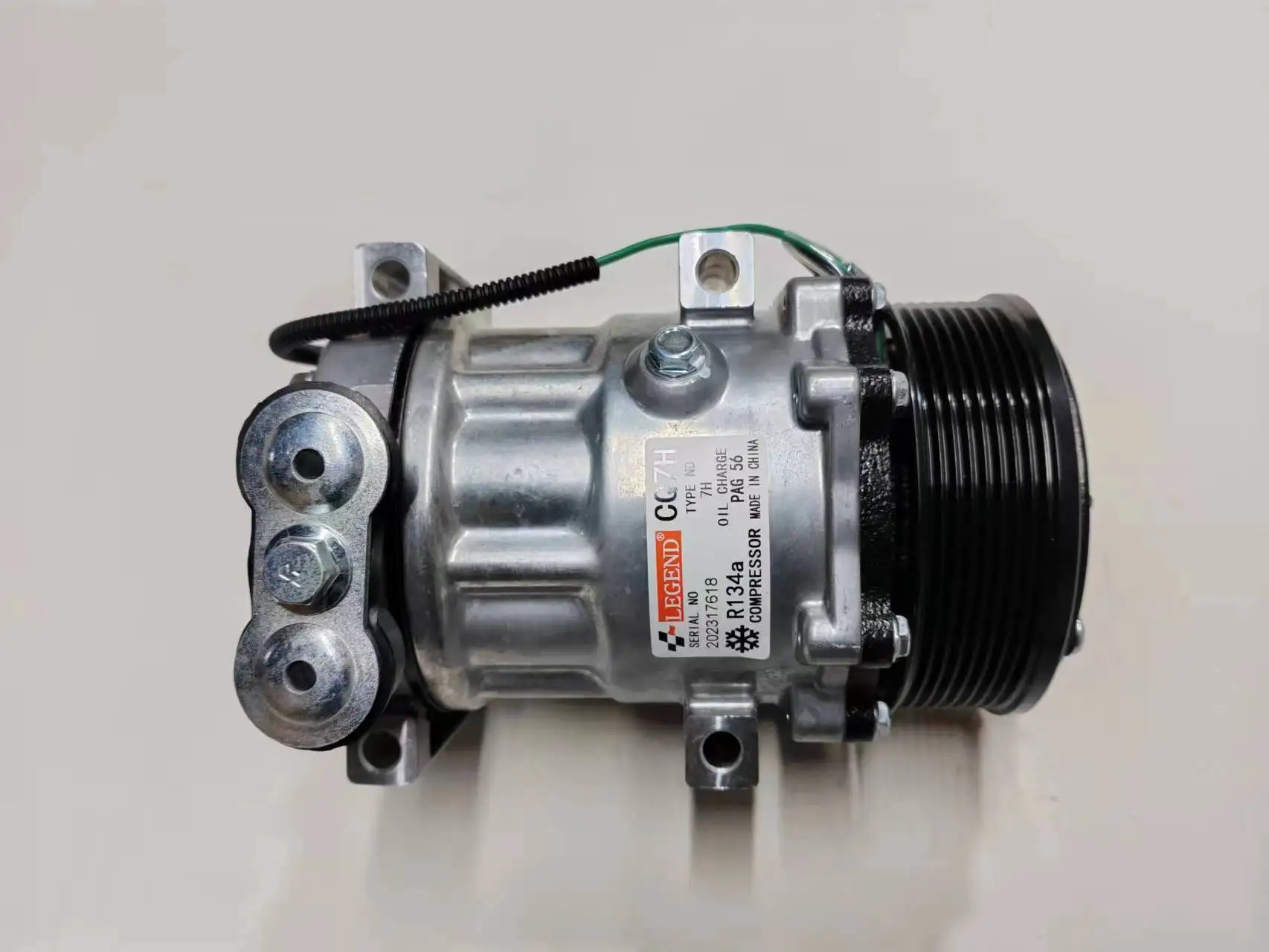 SHACMANF3000 M3000 X3000 Truck Air Conditioning Compressor