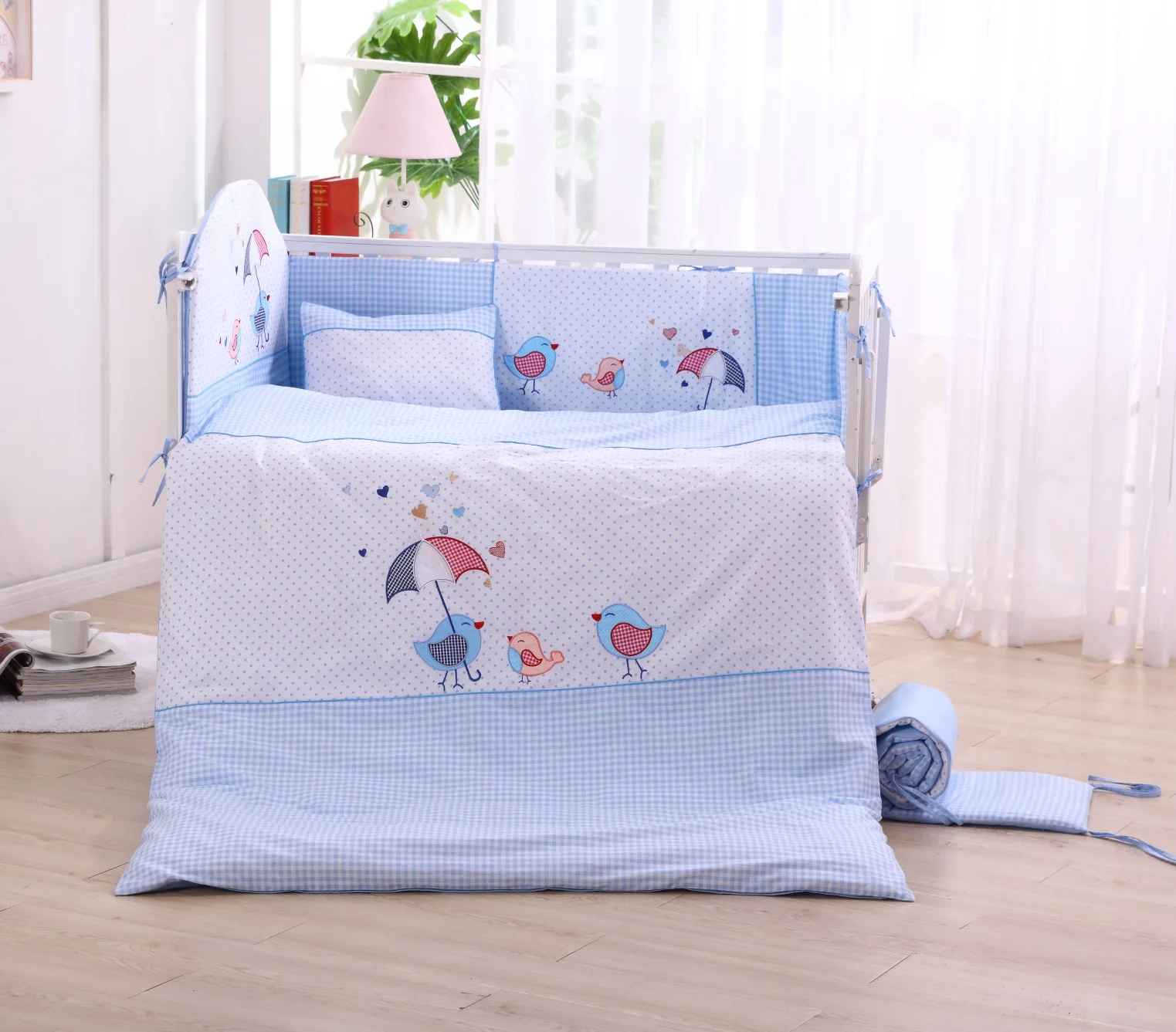 cot bumper and bedding set