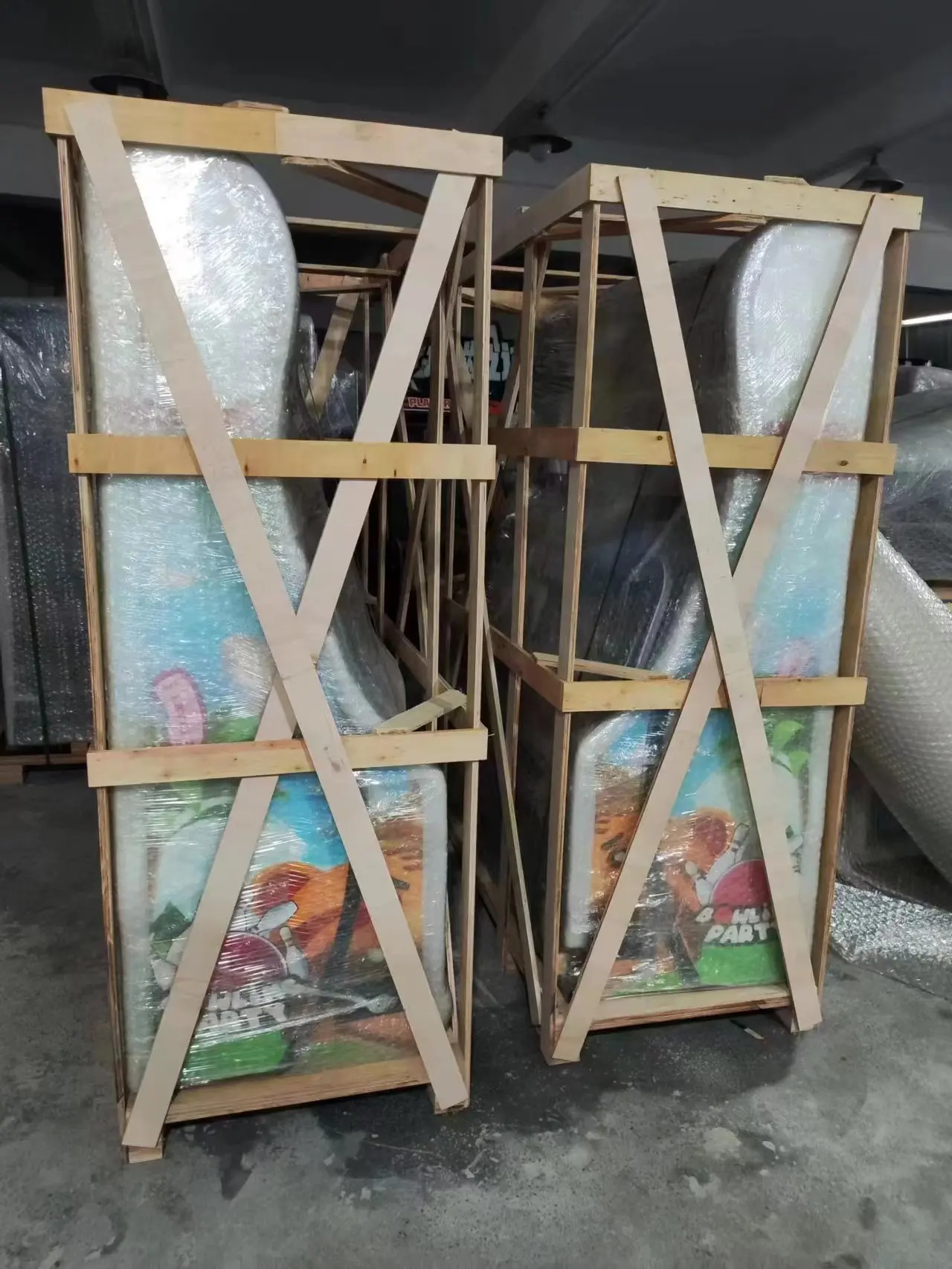 RaiseFun Hot Sale Interactive Screen Bowling Arcade 2 Player Multi-Level Game Coin Operated for Kids and Parents factory