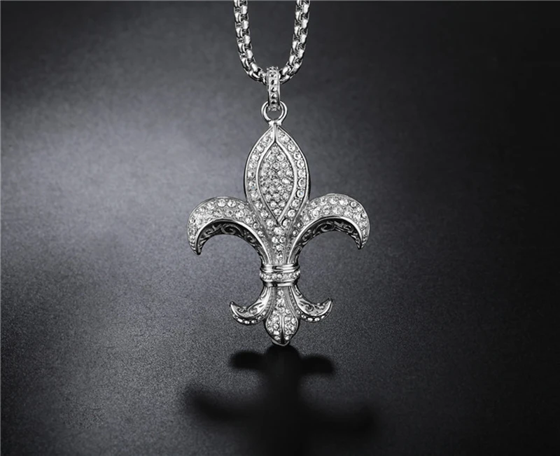 product-Stainless Steel Crusader Flower Diamond Pendant For Men And Women-BEYALY-img-1