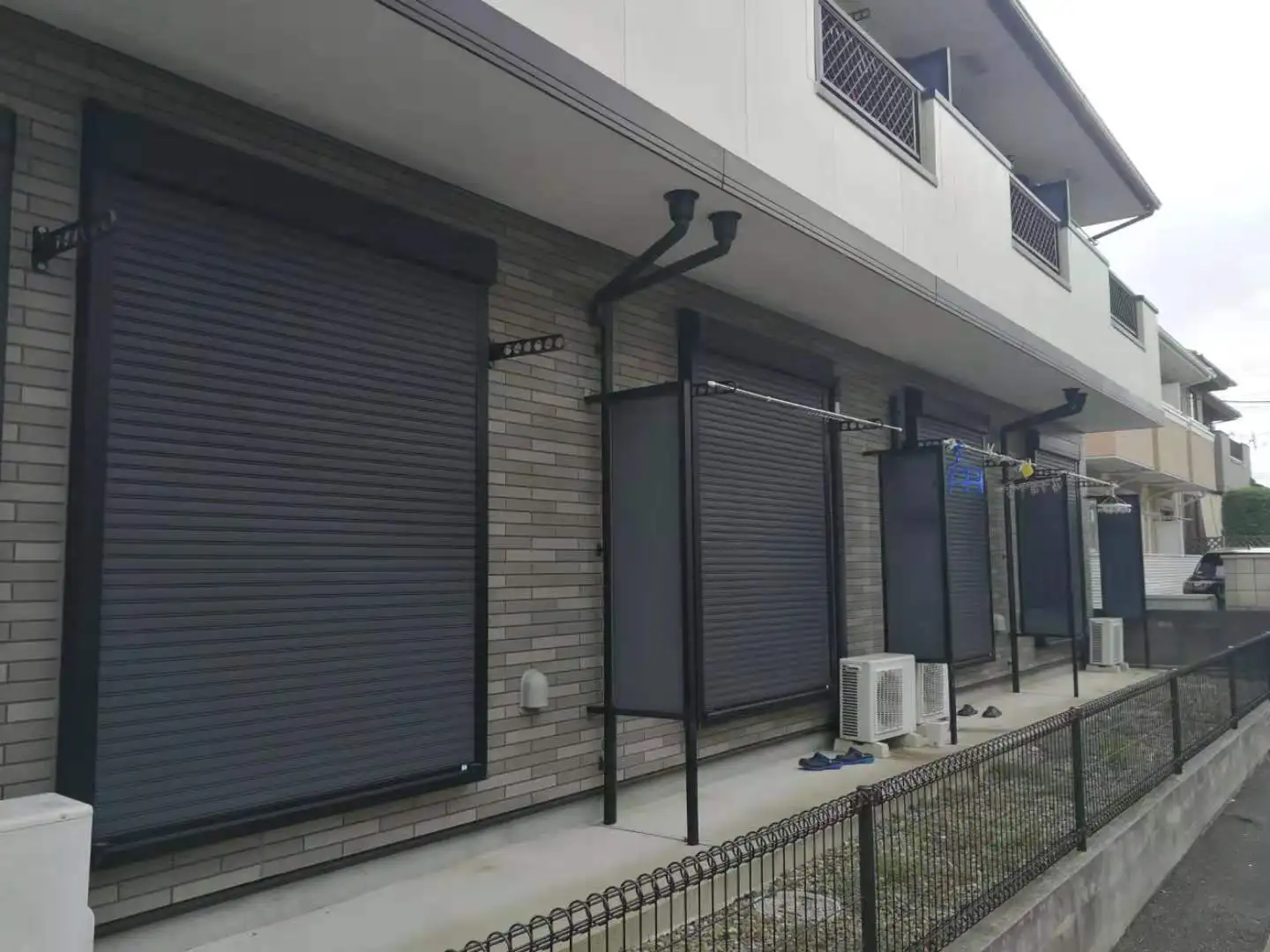 product-Zhongtai-Black Color Good Quality with PU foam heat prevention Aluminum Roller Shutter Windo
