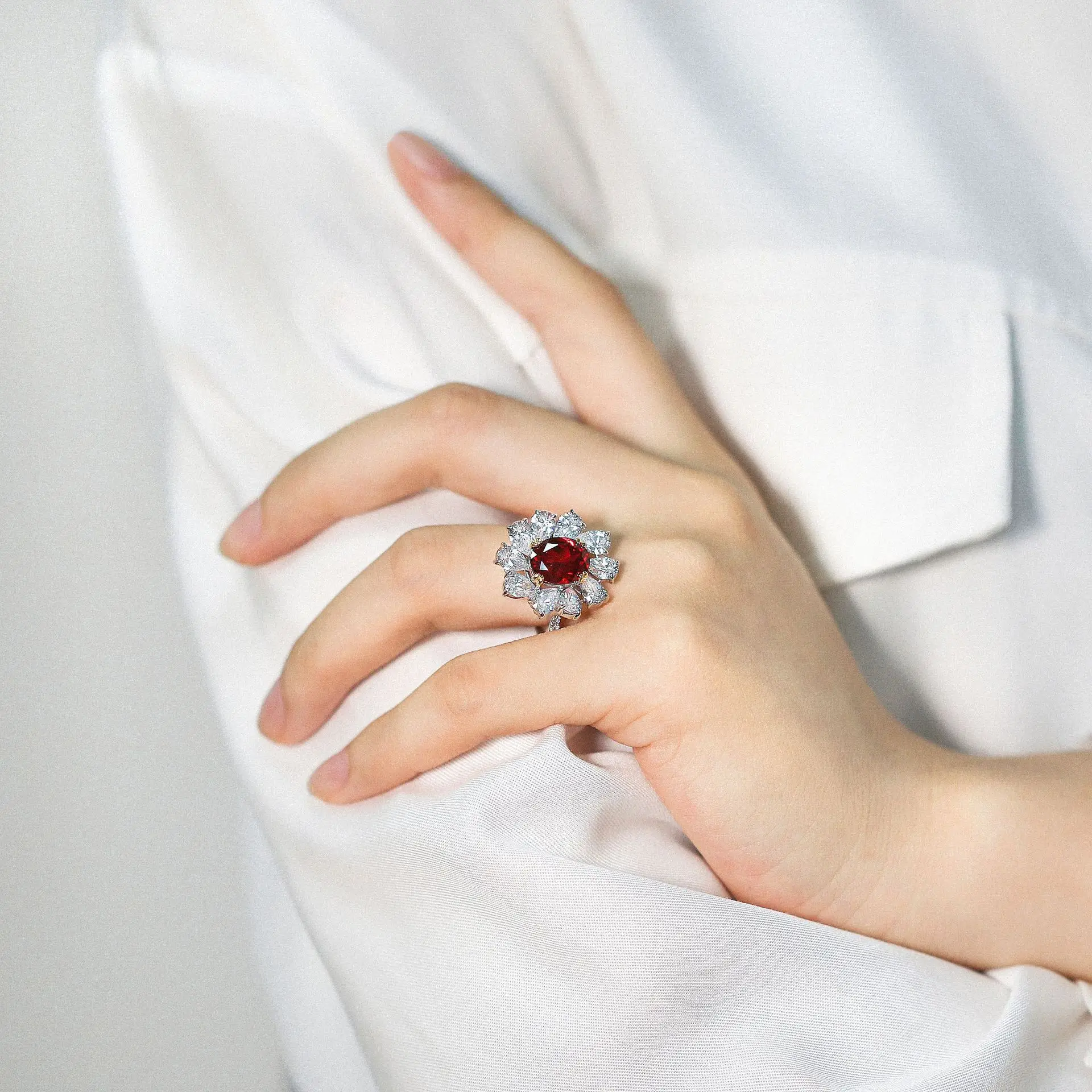 925 Sterling Silver Retro European American Design 3 Karat Lab Diamond with Water Drop Surround Fine Ruby Encircled Ring