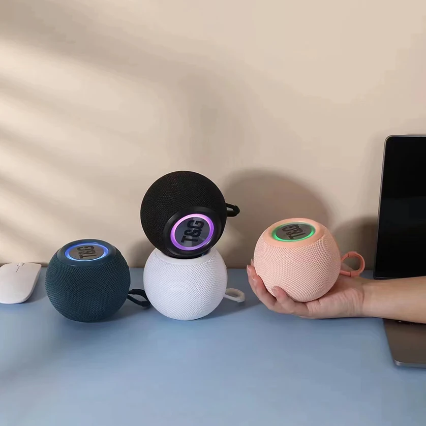 Spherical Speaker Led Dazzling Light Flashing Small Volume Wireless Portable Cloth Jacket With