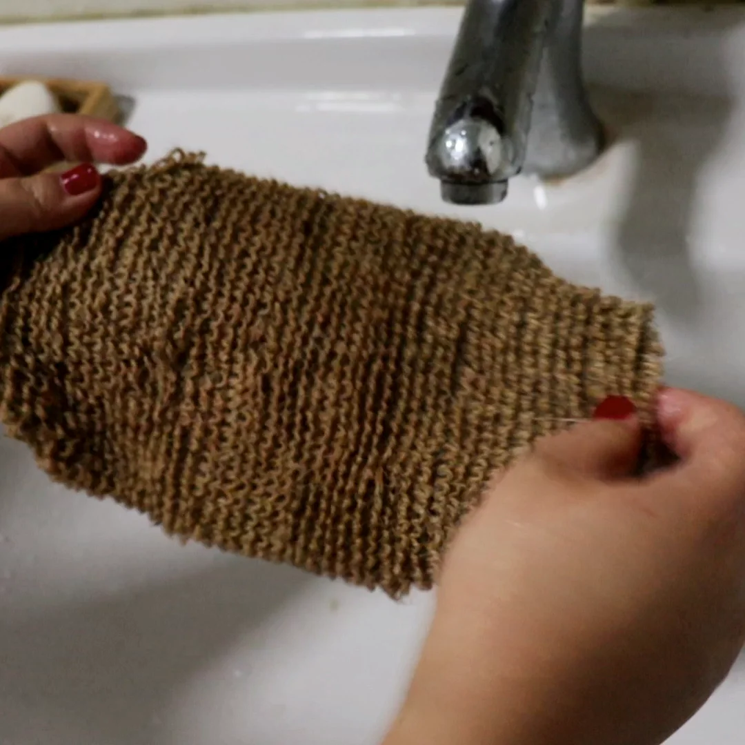 Eco Friendly Natural Reusable Exfoliating Jute Ramie Fiber Bath Glove