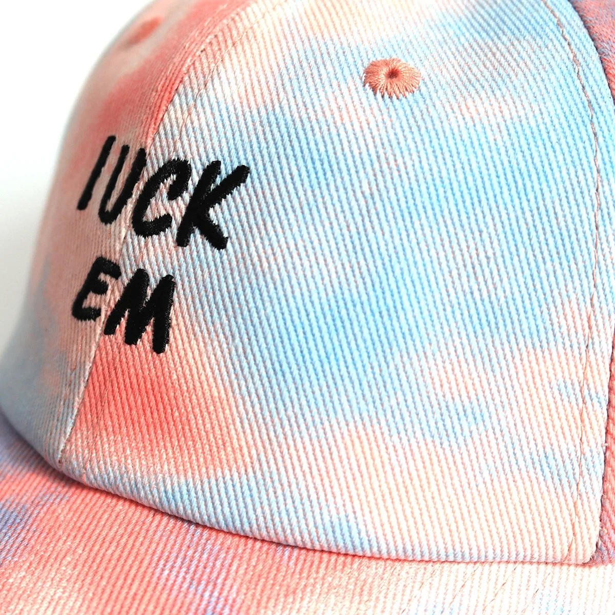 鼓舞人心的时尚定制女性女孩帽子可爱设计城市明亮的颜色粉红色领带