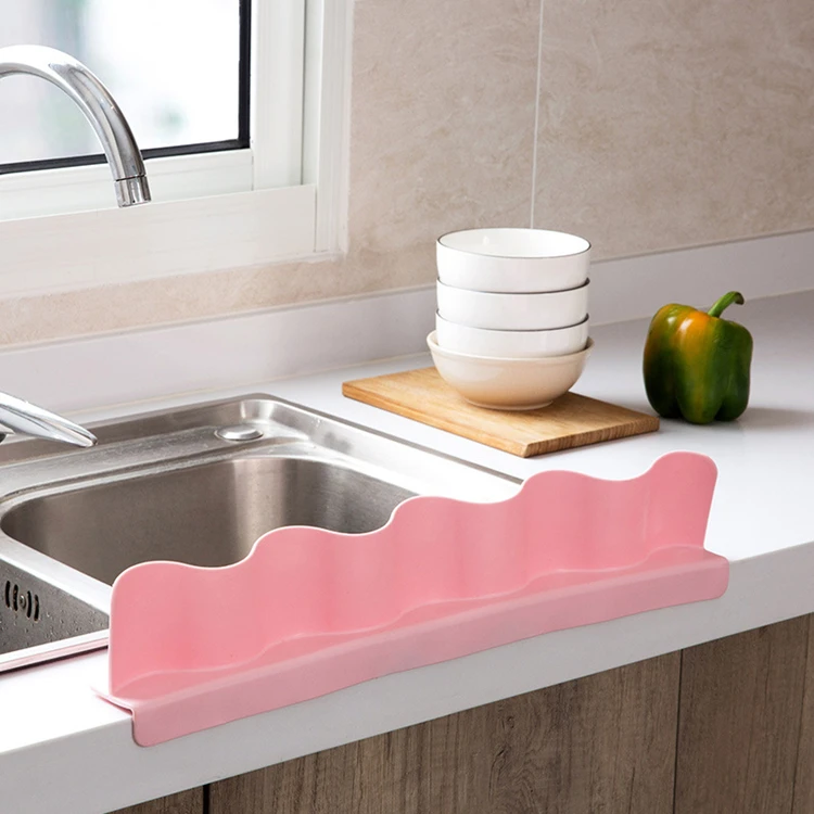 Oumefar Water Sink Baffle Splash-Proof ABS Material with Suction Cup Holder Splatter Screens Baffle Splatter Bathroom Accessory for Kitchen Gadgets 