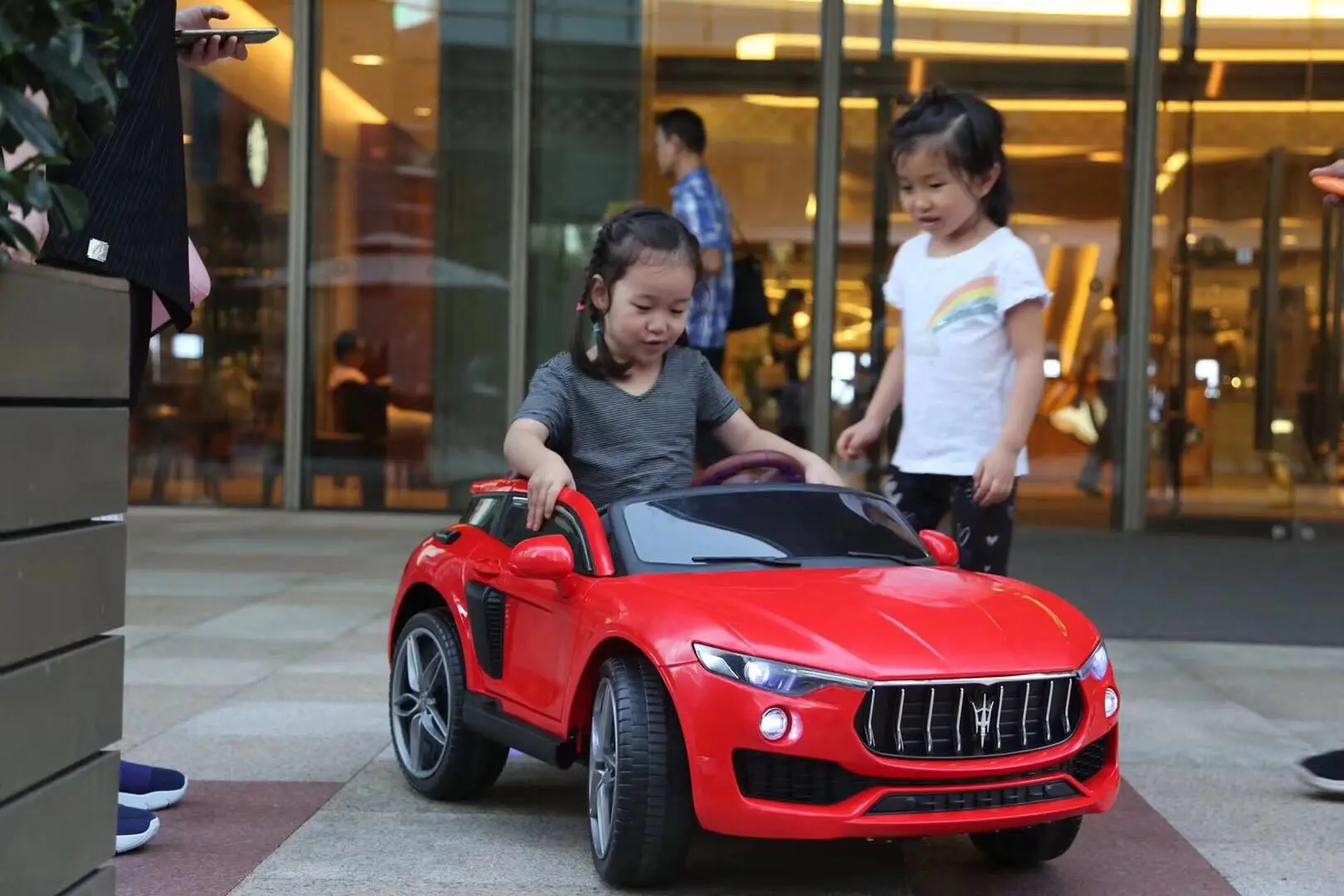 Kids cars автомобиль j245