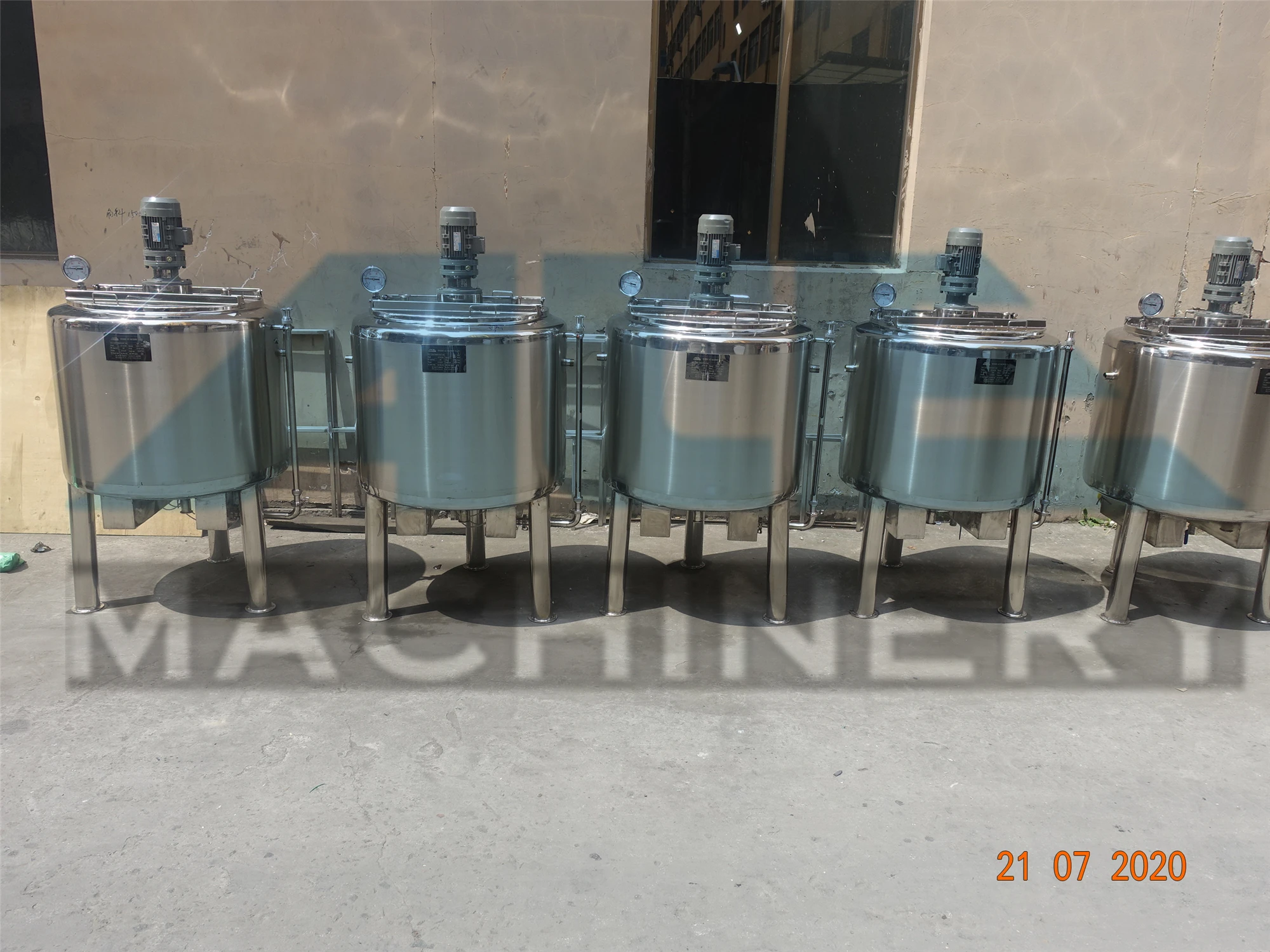 detergent mixing tank