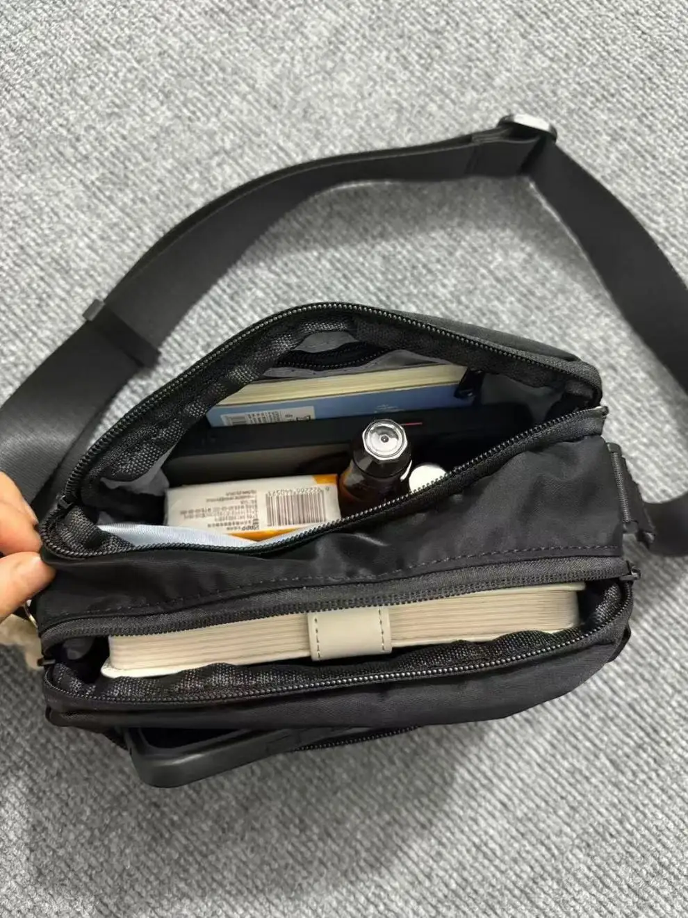 Unisex Japanese-Style New Lightweight Casual Fashion Multi-Pocket Crossbody Bag Waterproof Oxford Cloth Small Square Bag