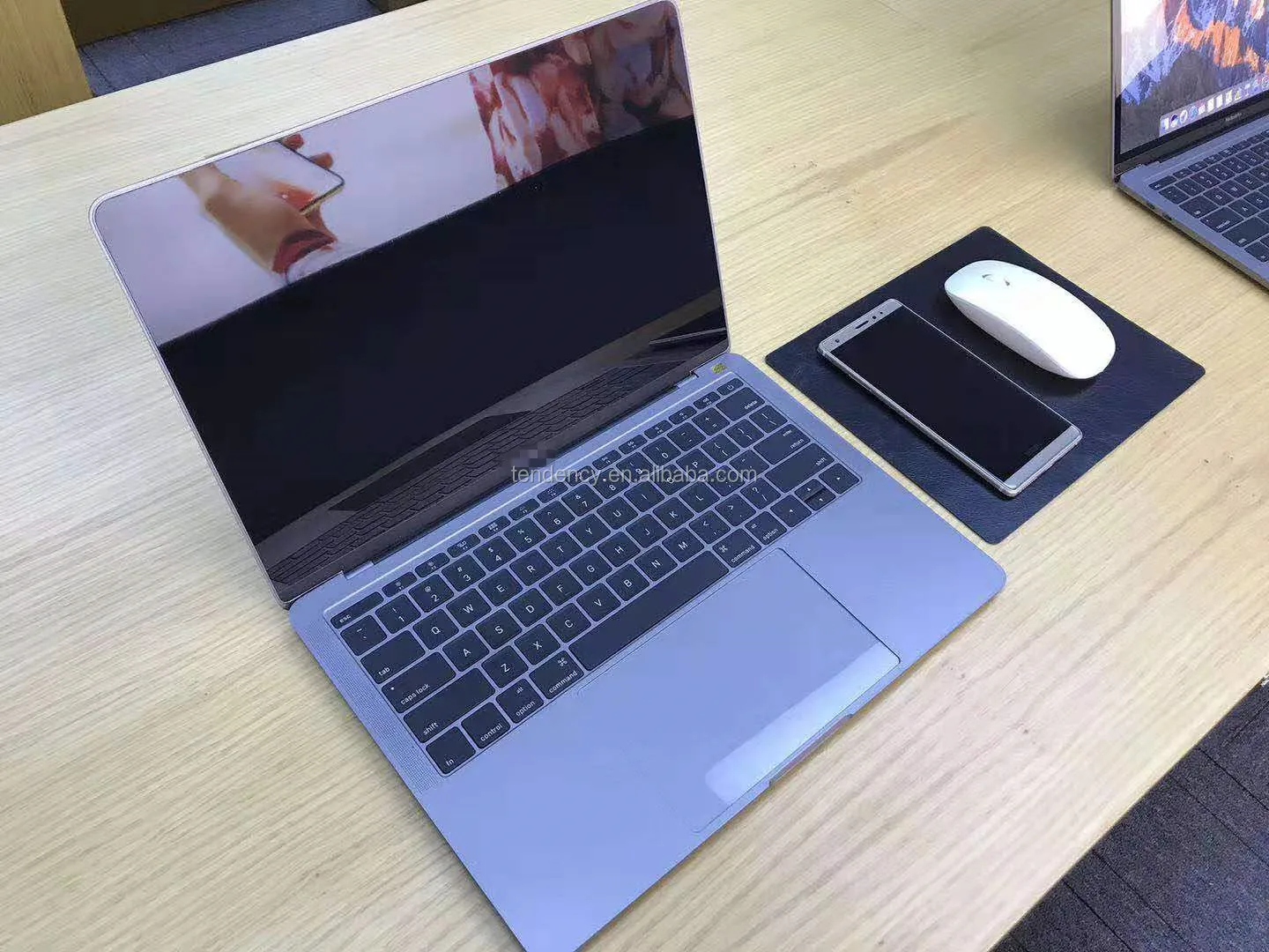 No Battery 13.3 Inch Dummy Laptop For Macbook Pro Non Working Toy