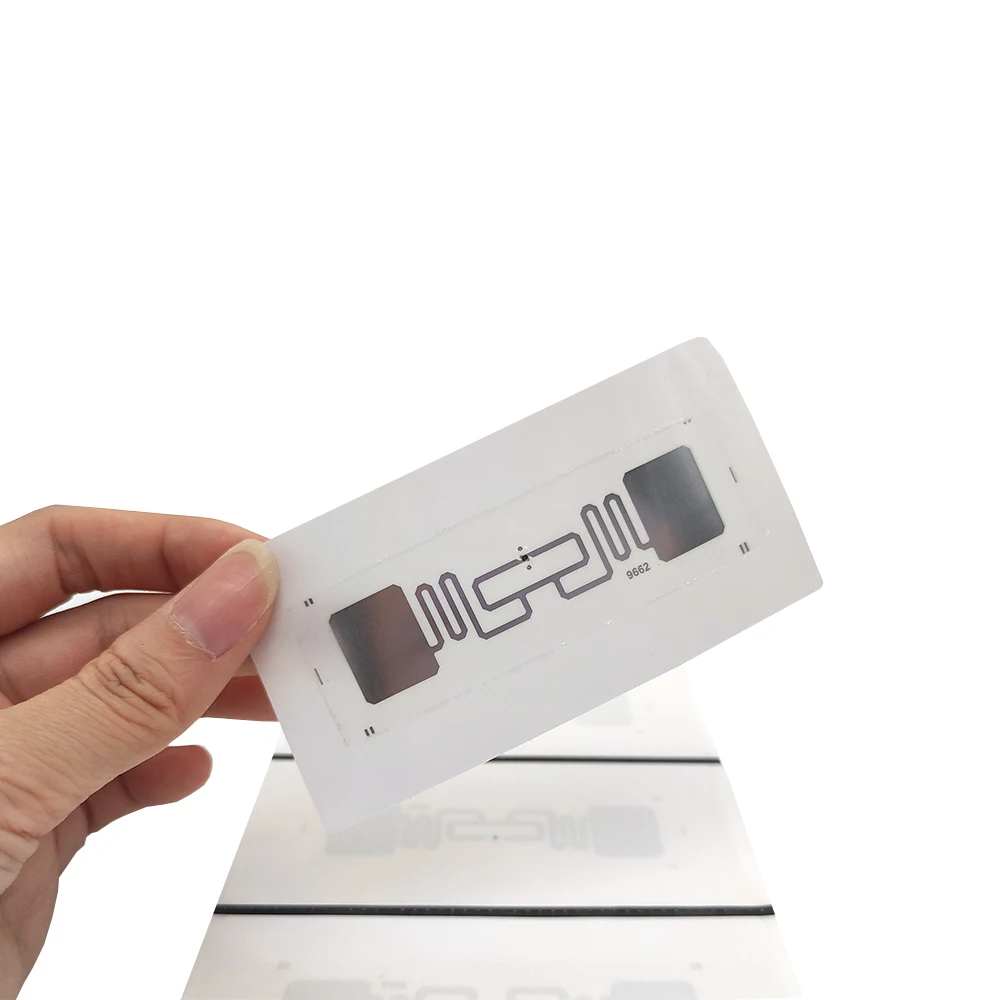 Long Range Passive RFID Mini Tag ISO18000 6C Inlay UHF Tag Sticker