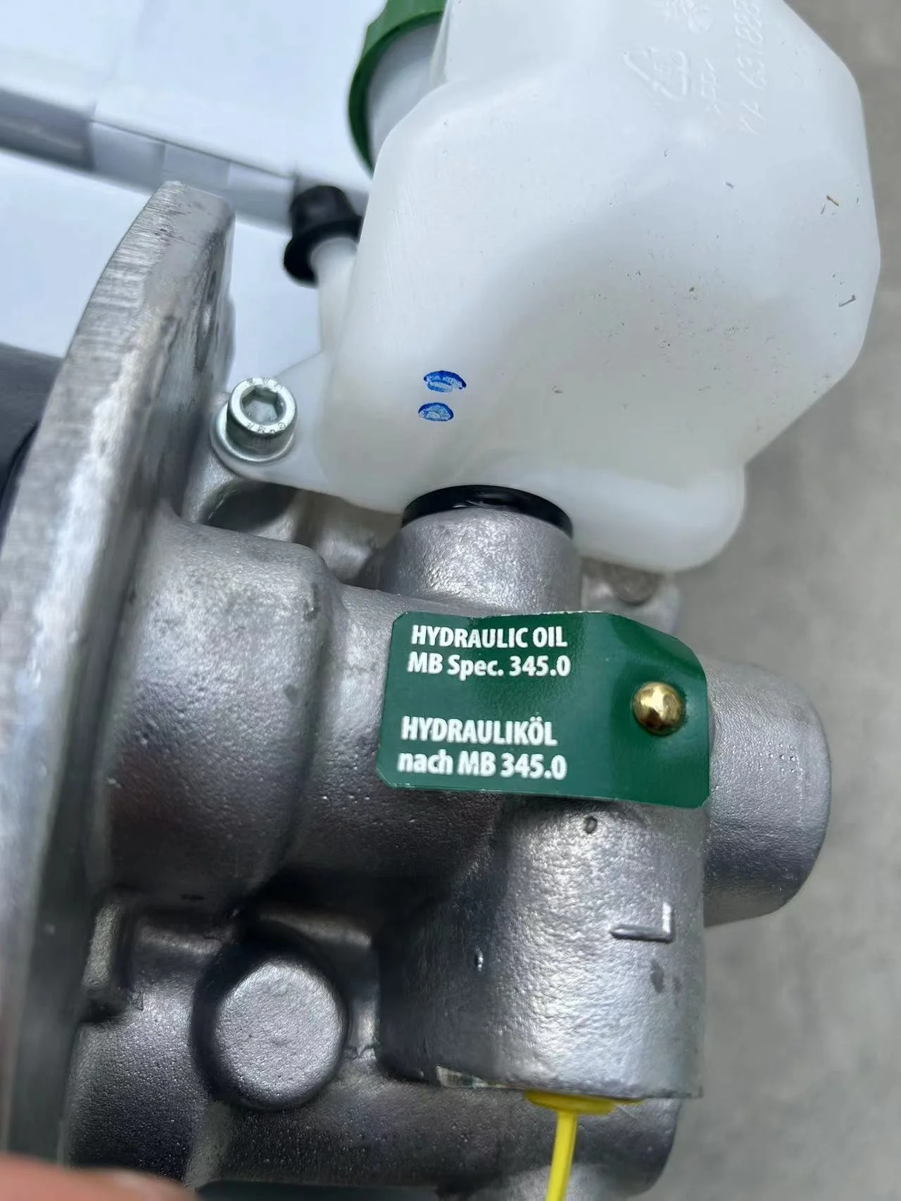 Original Ka630388am A0002607998 Kongsberg Gearbox Gear Change Hydraulic