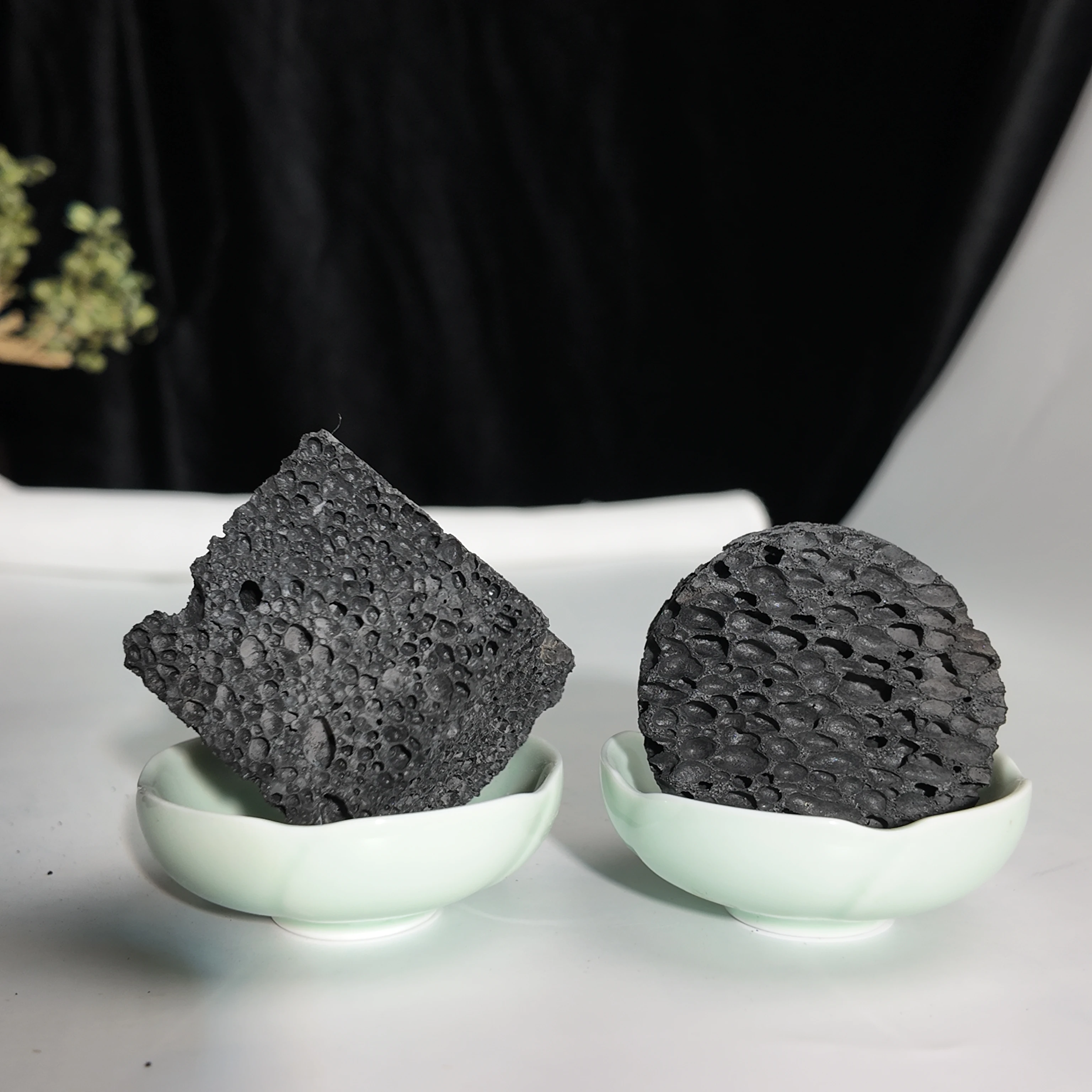 Factory Direct Supply Lava Rock Oil Diffuser Stone Polished Surface Fresh Air Black/Red Color factory