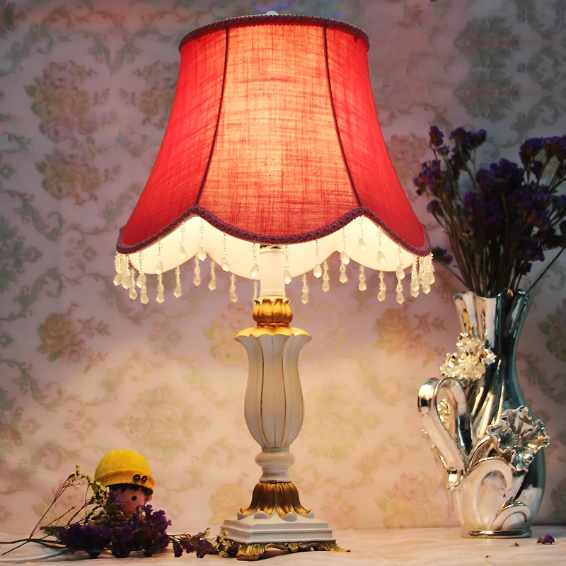 Roogo resin modern maiden wind handmade home decor couple Unicorn shape study table lamp for children gift