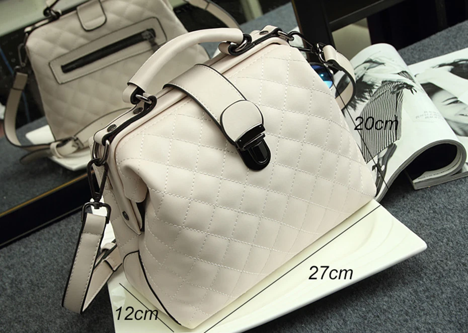 Women Handbag Genuine Leather Handbag Doctor Bag Women Shoulder Bag Small Plaid Rivets Crossbody Handbag Fashion Women Bags 