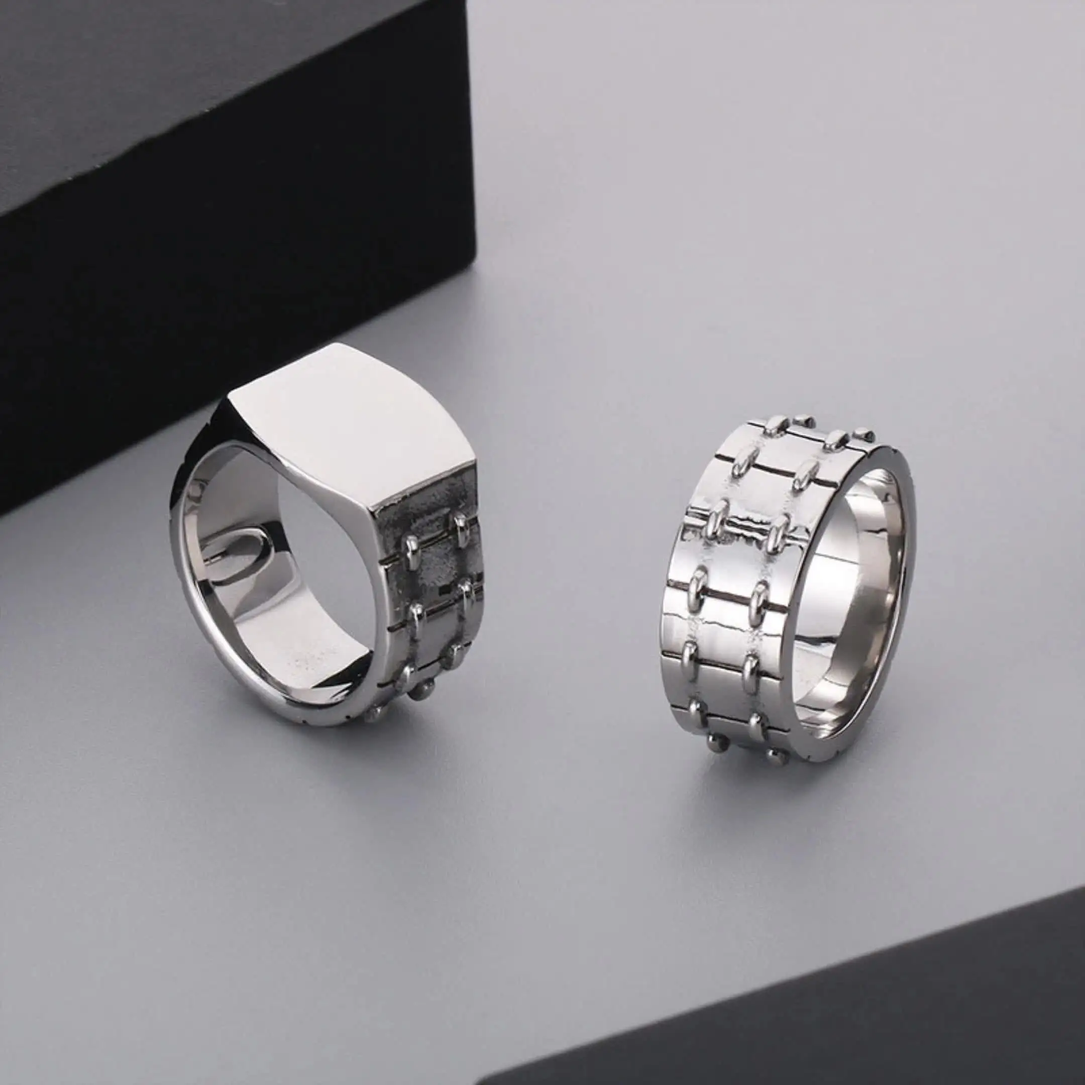 Punk Style Men Thumb Ring Glossy Titanium Steel Ring Fashion