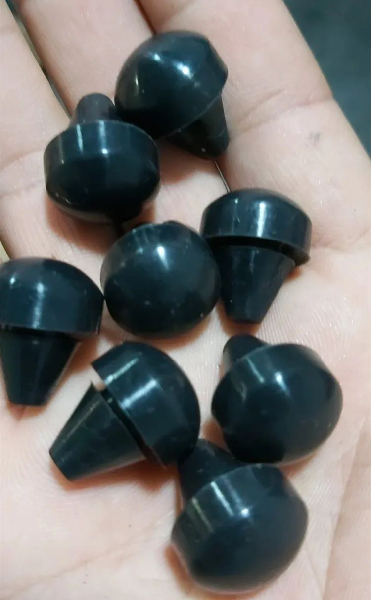 客户食品级小硅橡胶塞密封天然橡胶孔塞塞塞小橡胶t塞 Buy 防水孔塞 医药胶塞 硅橡胶孔塞product On Alibaba Com