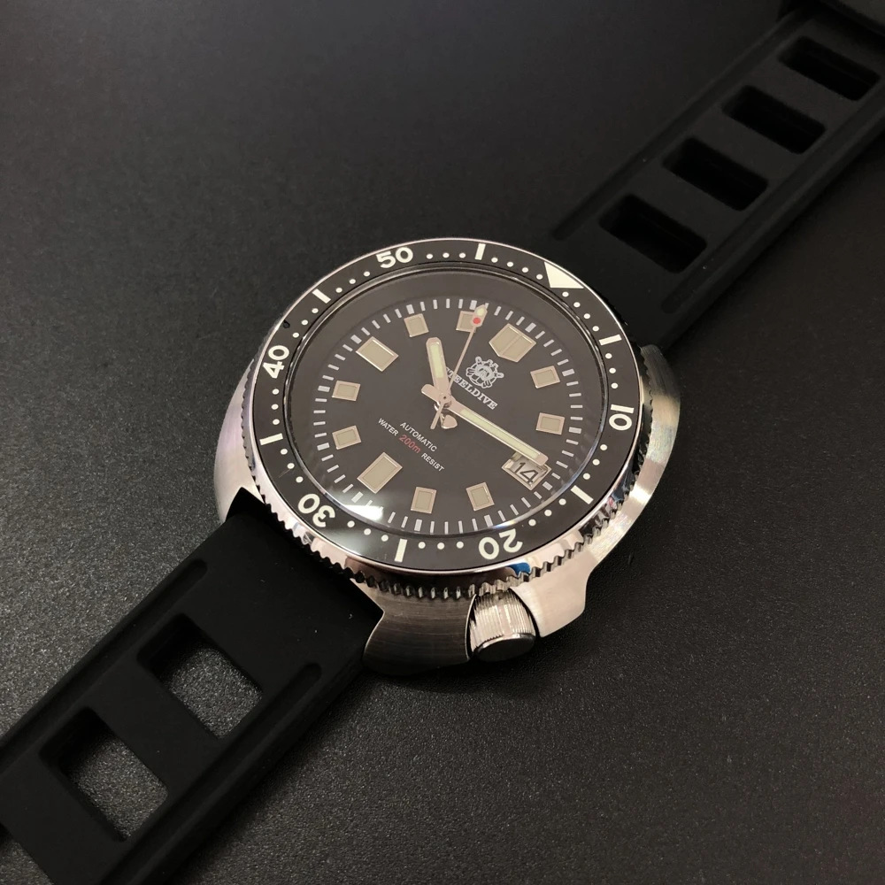 custom dive watch