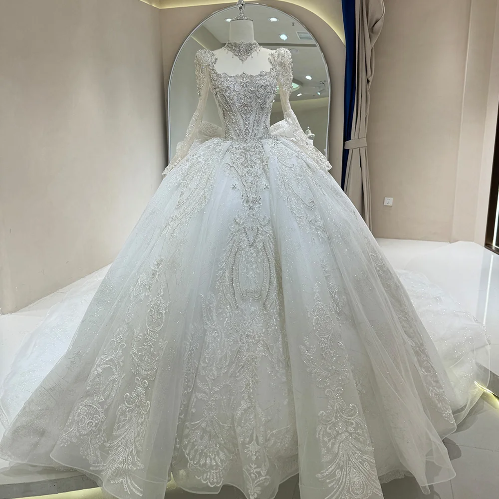 Elegant White Wedding Dresses Long Sleeves Court Train Bride Dress Lace up  Back Satin Wedding Evening Gown Dw0055