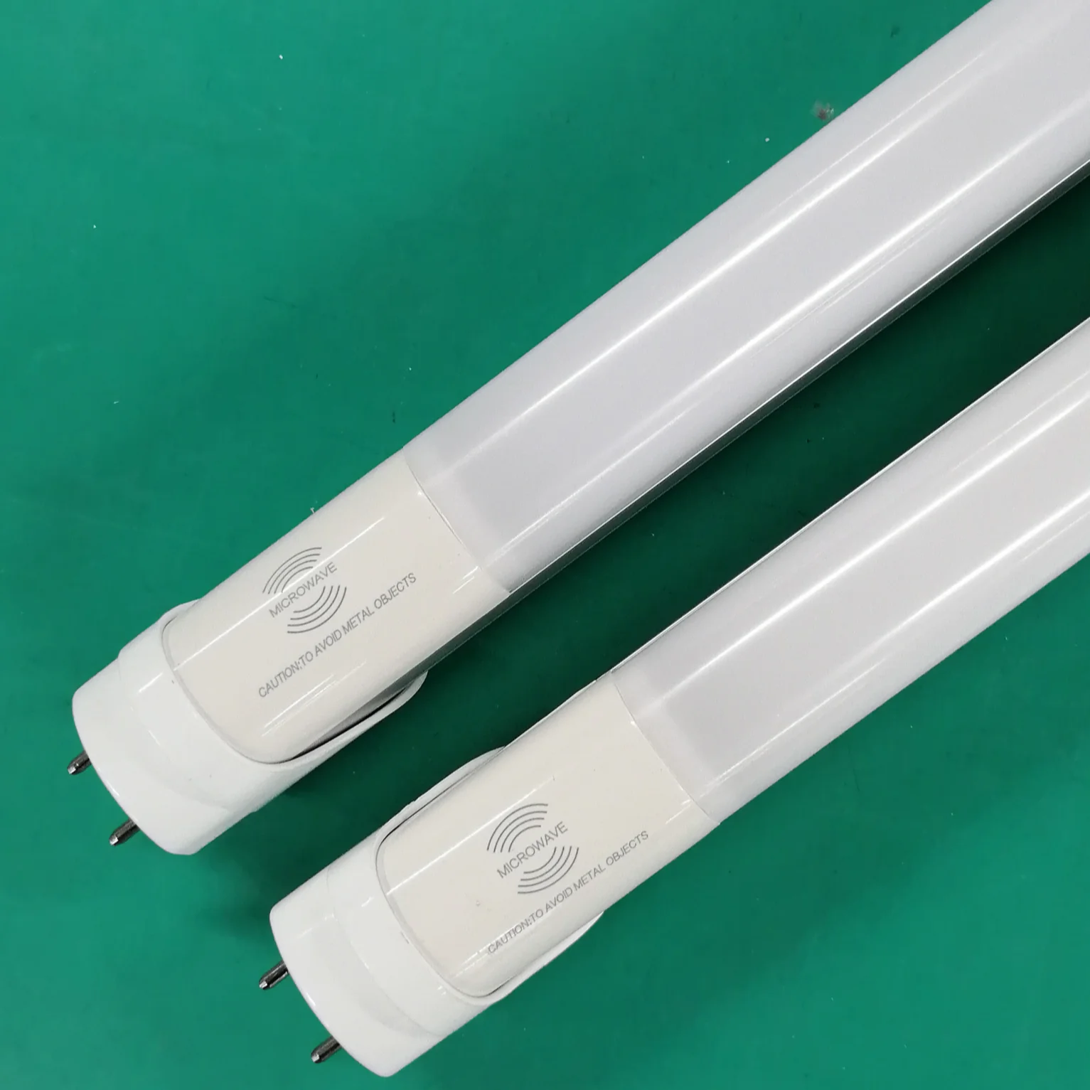 Factory Wholesale Rador Sensor tube8 led tube light 18w TL0012/T8 tube to T5 endcap Microwave Sensor light for project