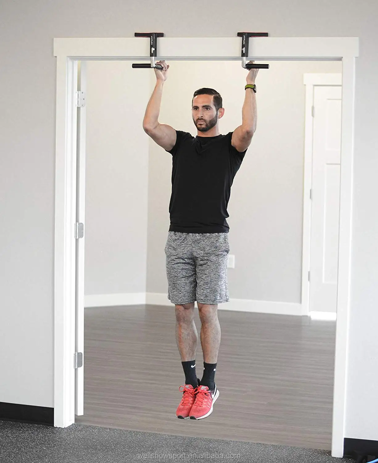 Doorway Pull Up Bar (1).jpg