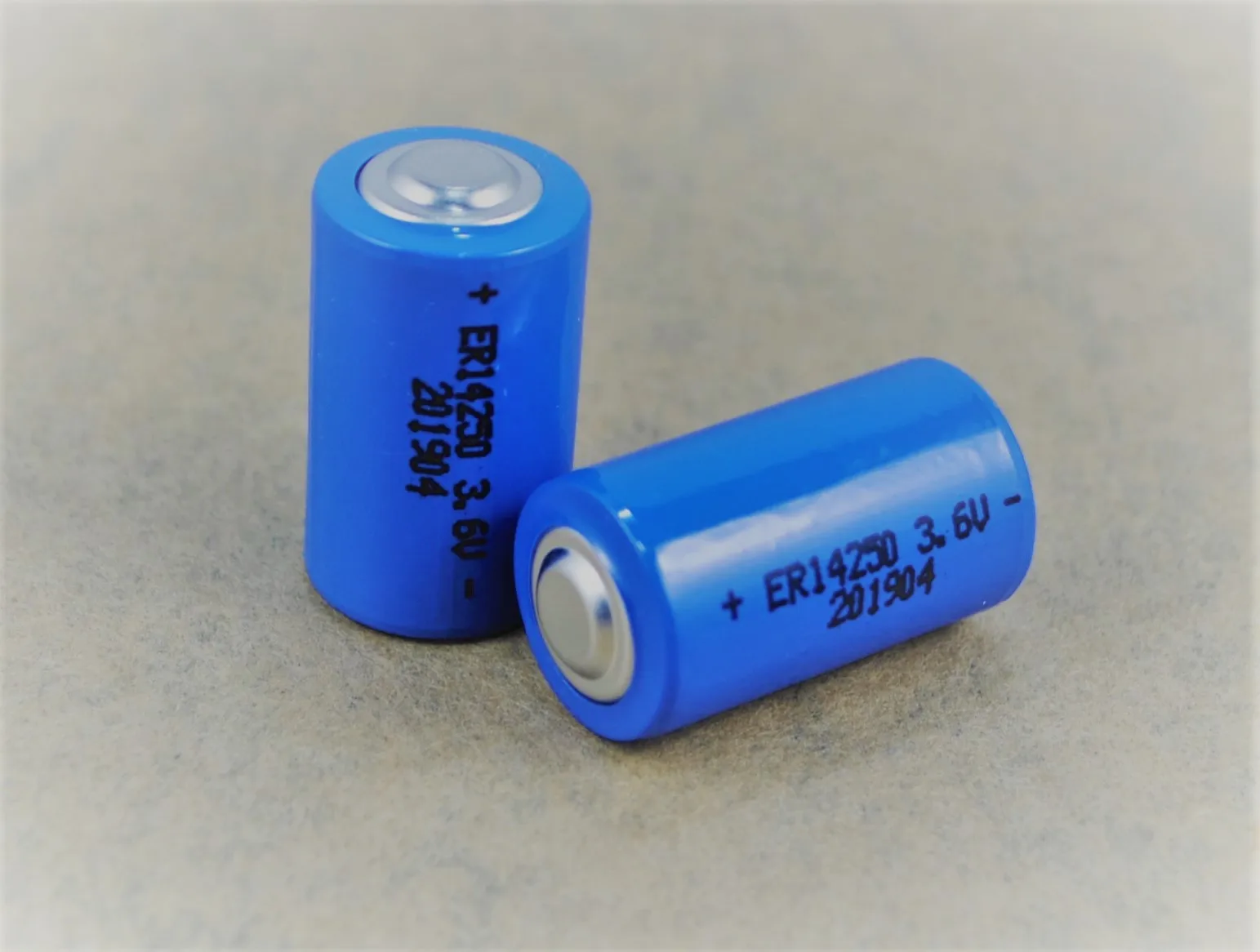 Kingkong ER14250  3.6v non-rechargeable column lithium battery