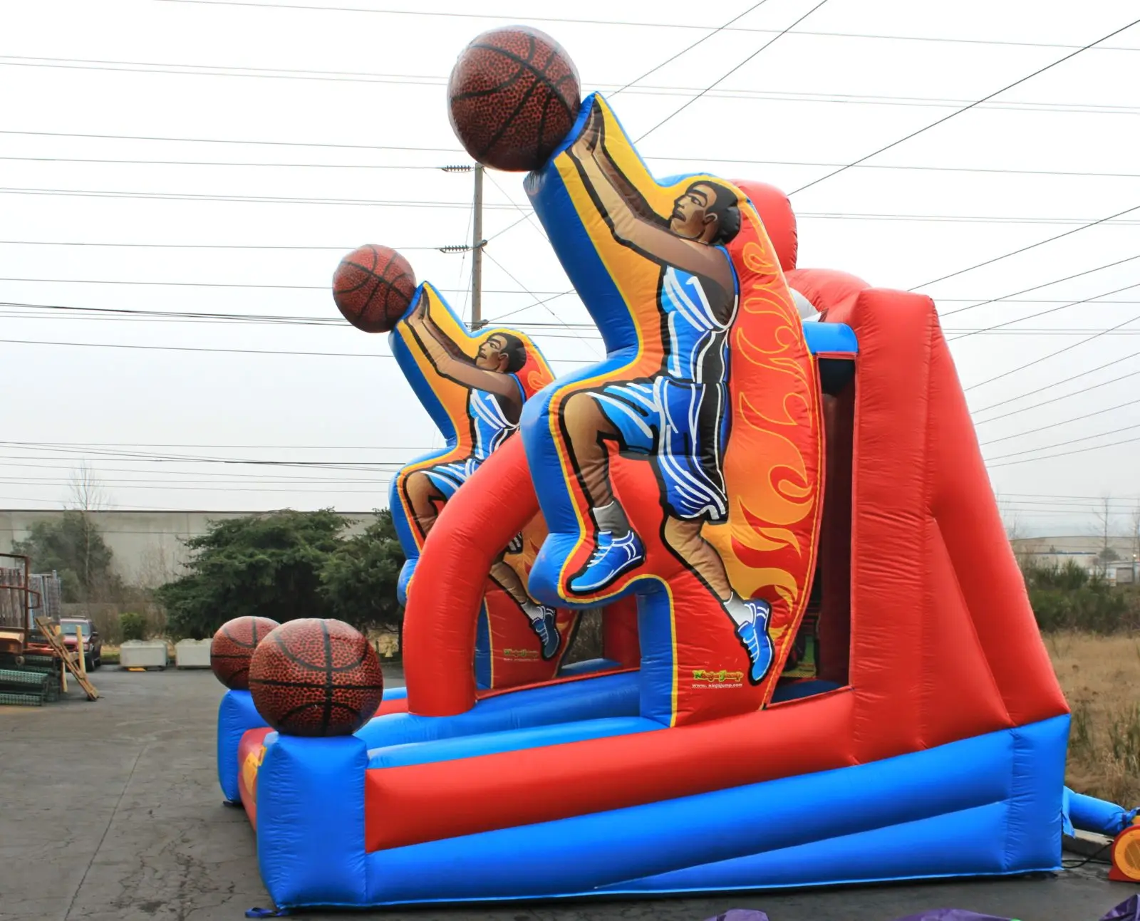 High Quality Inflatable Basketball Game Popular Inflatable Bungee Run
