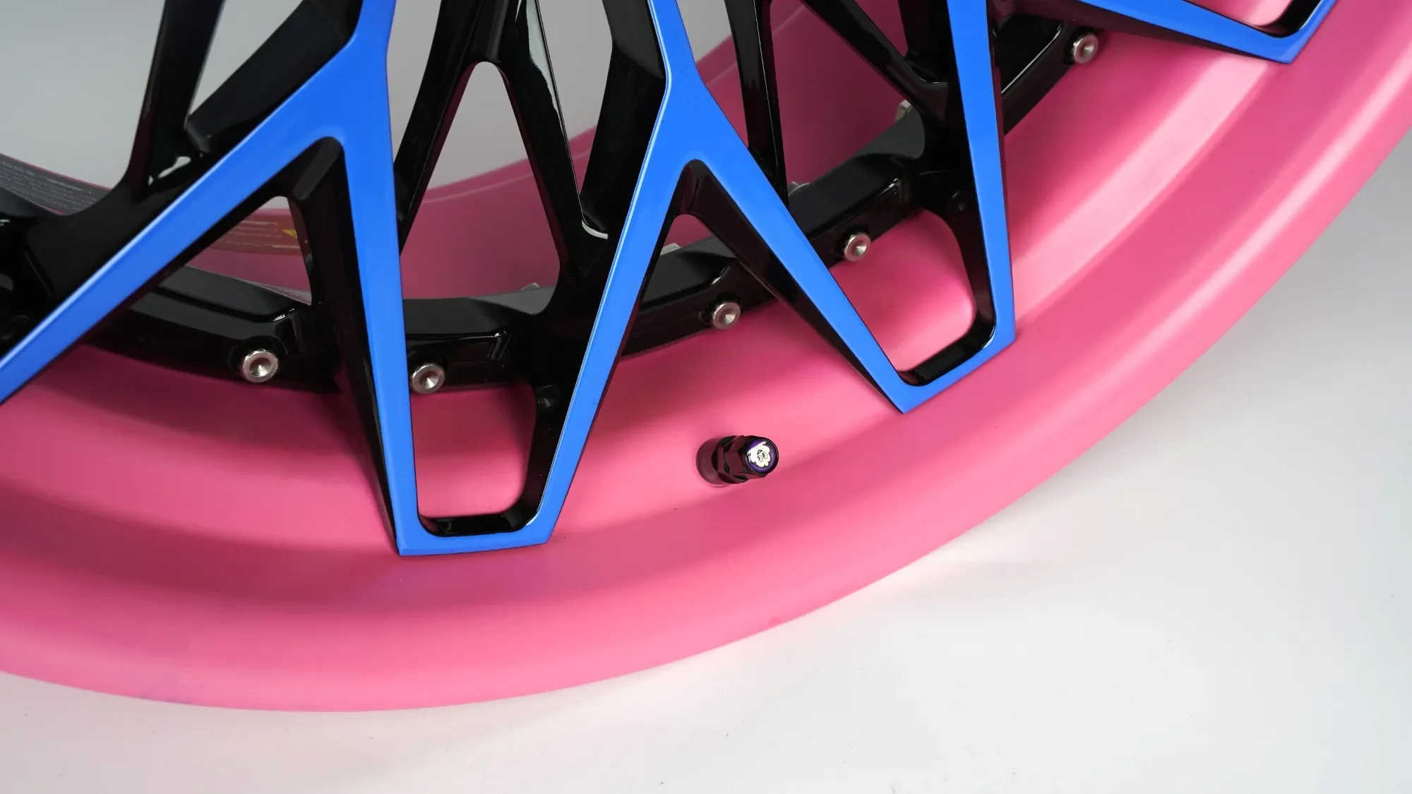 New Aluminium Alloy Rim 2piece Passenger Car Wheels Available