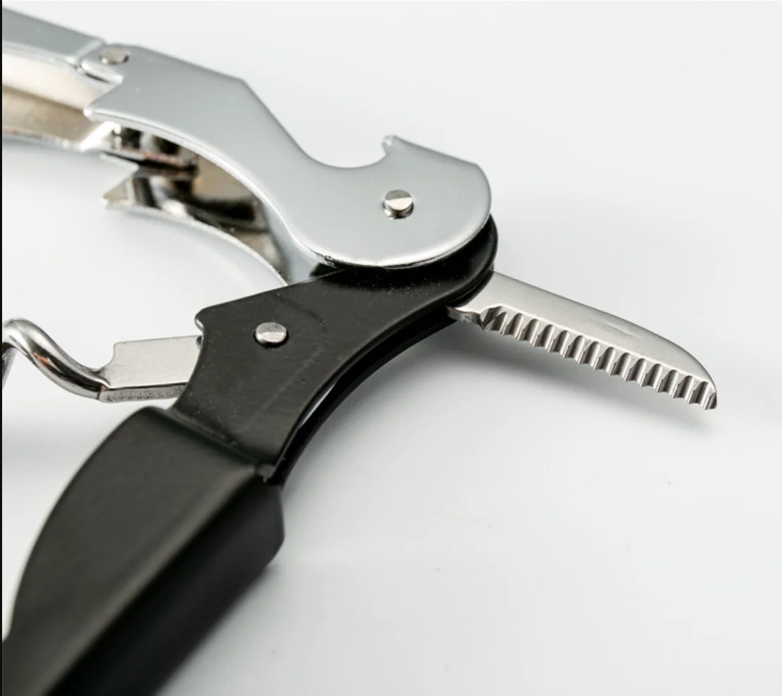 corkscrew with Knife.png