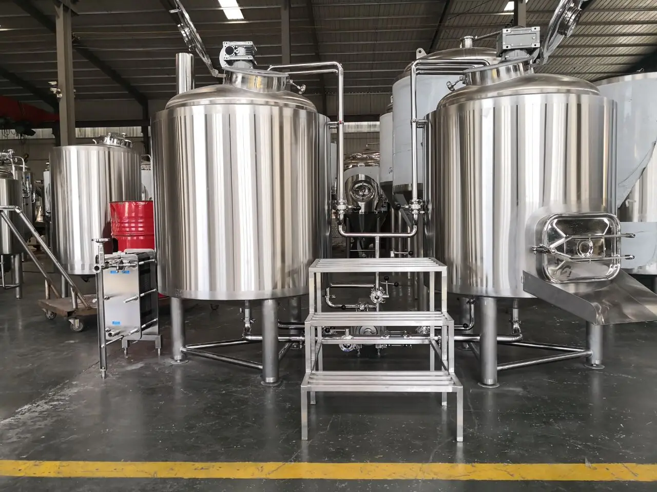 50L 100L Micro Household Stainless Steel Copper Brewery Alcohol Distilling Equipment