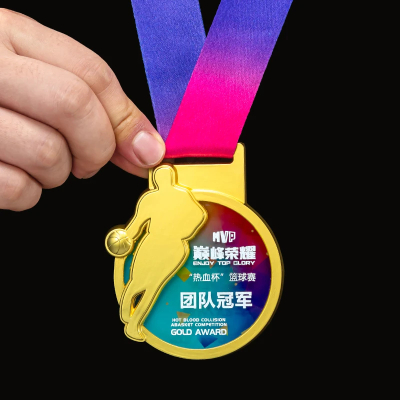 Customized Gold Sports Medals Fashionable Honor Awards  for Golf  Running Basketball Football UV Printing & Engraving manufacture