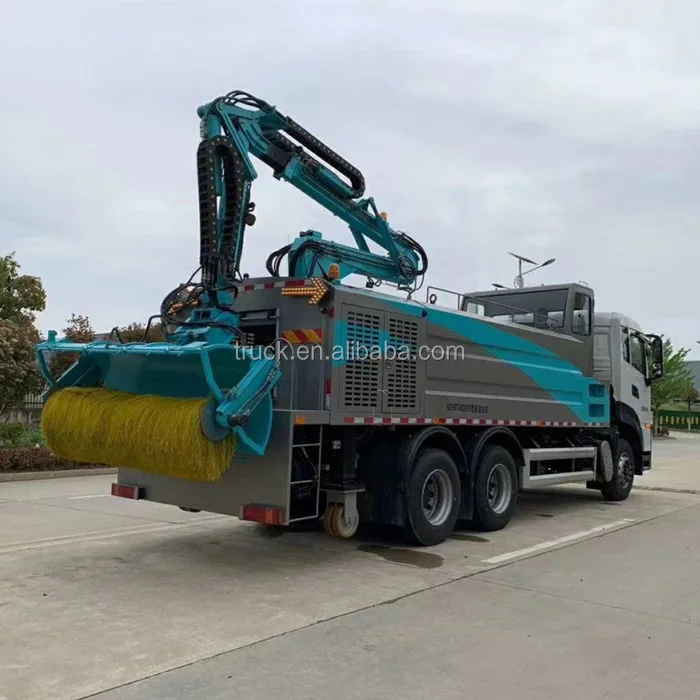 cleaning truck 4 (2).JPG