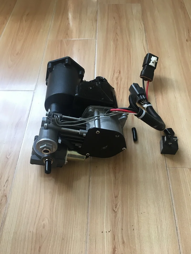 LR023964 02.JPG