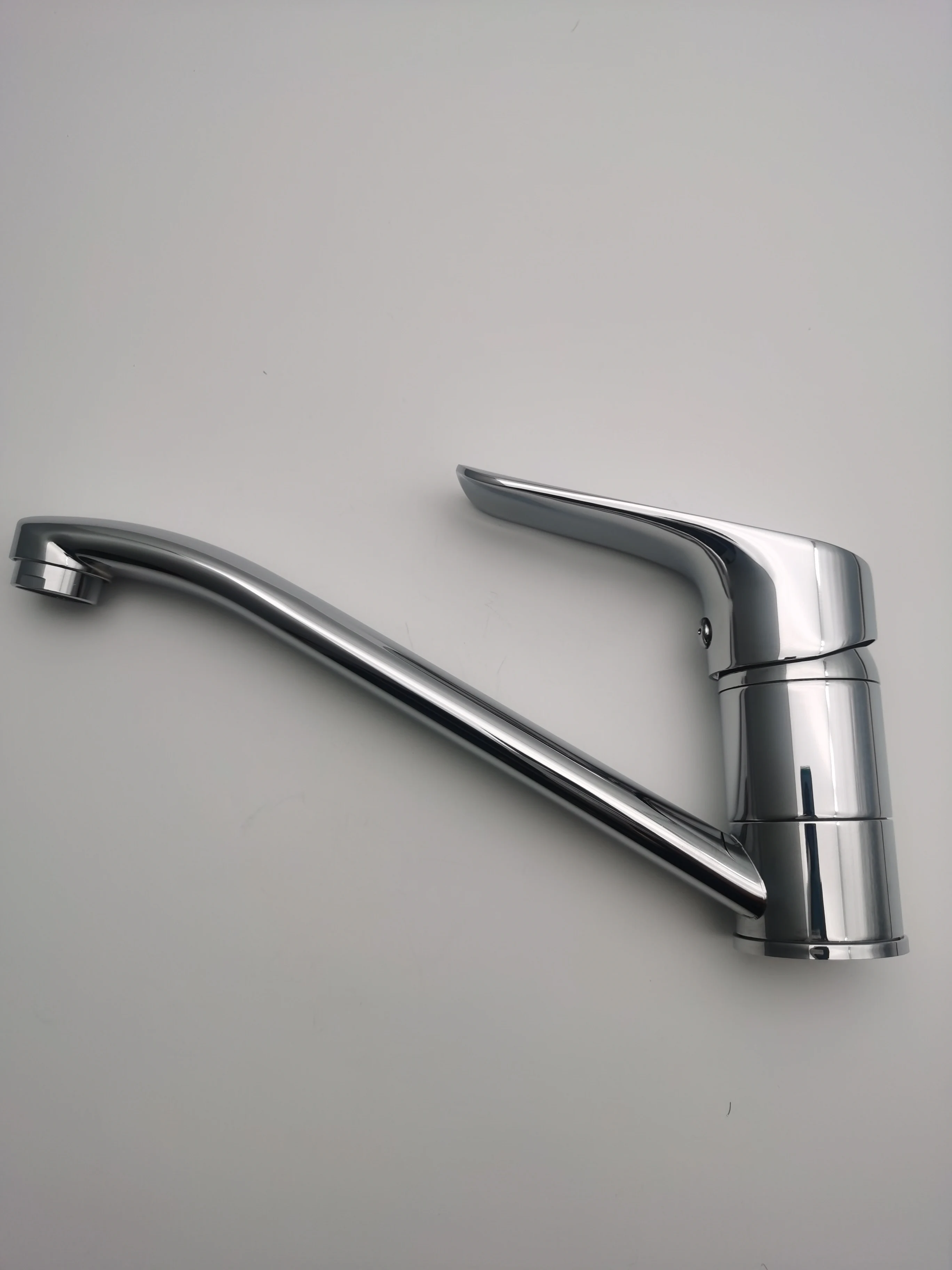 314 系列甲板安装质量锌单柄黄铜热冷厨房水龙头水槽水龙头