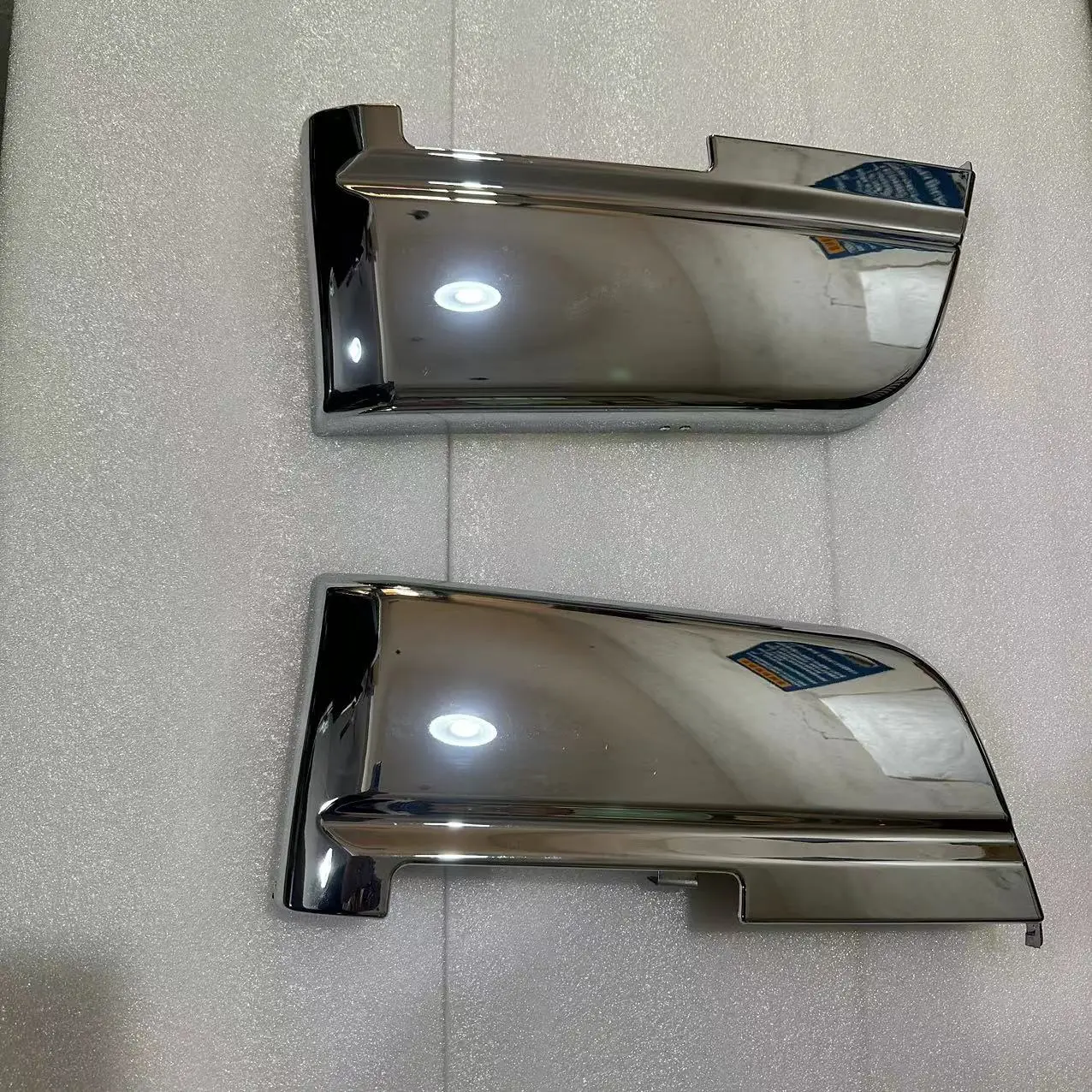 Japanese Truck ISUZ 700P Chrome-plated Step Cover supplier