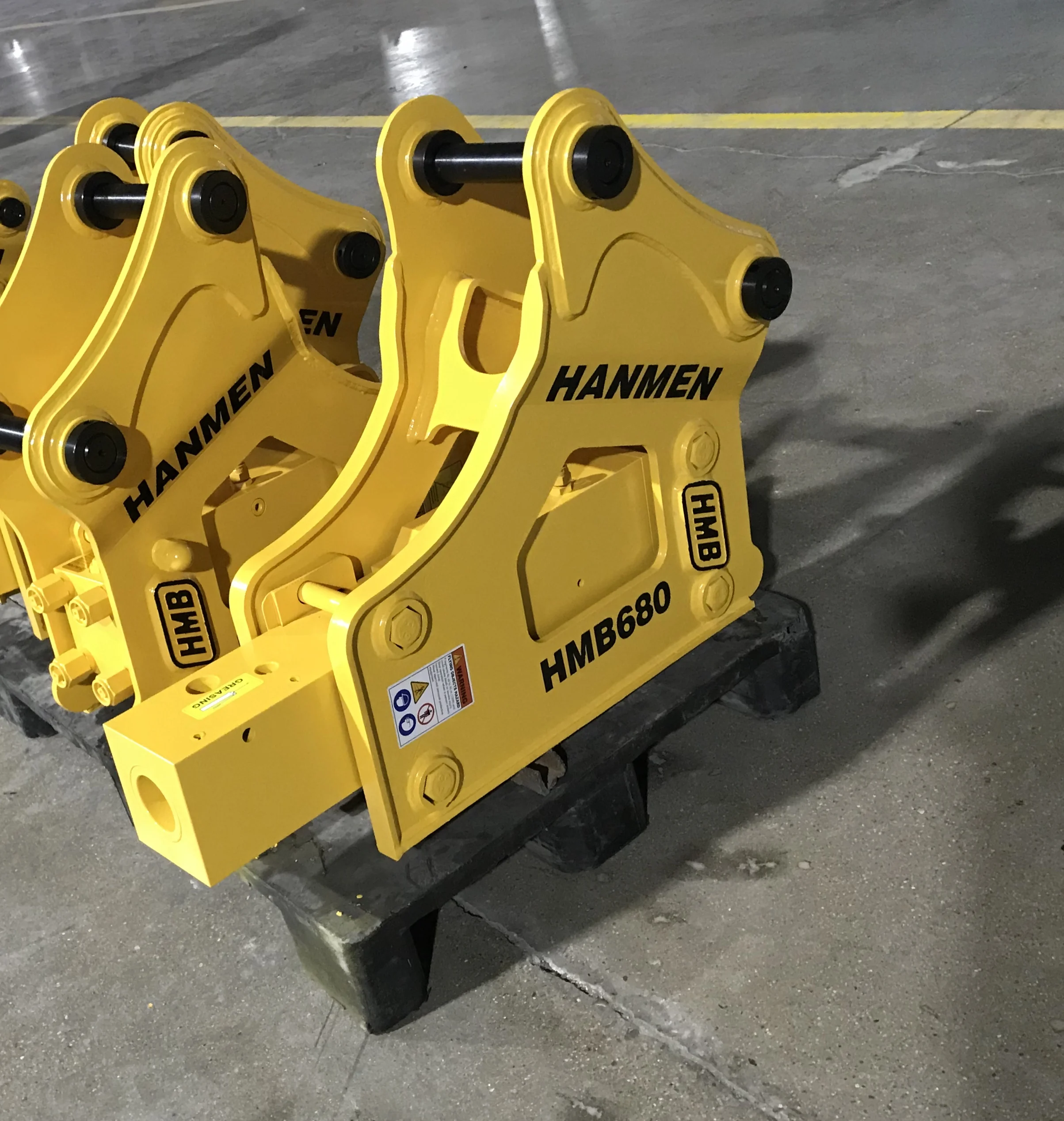 用于滑移装载机的液压破碎锤