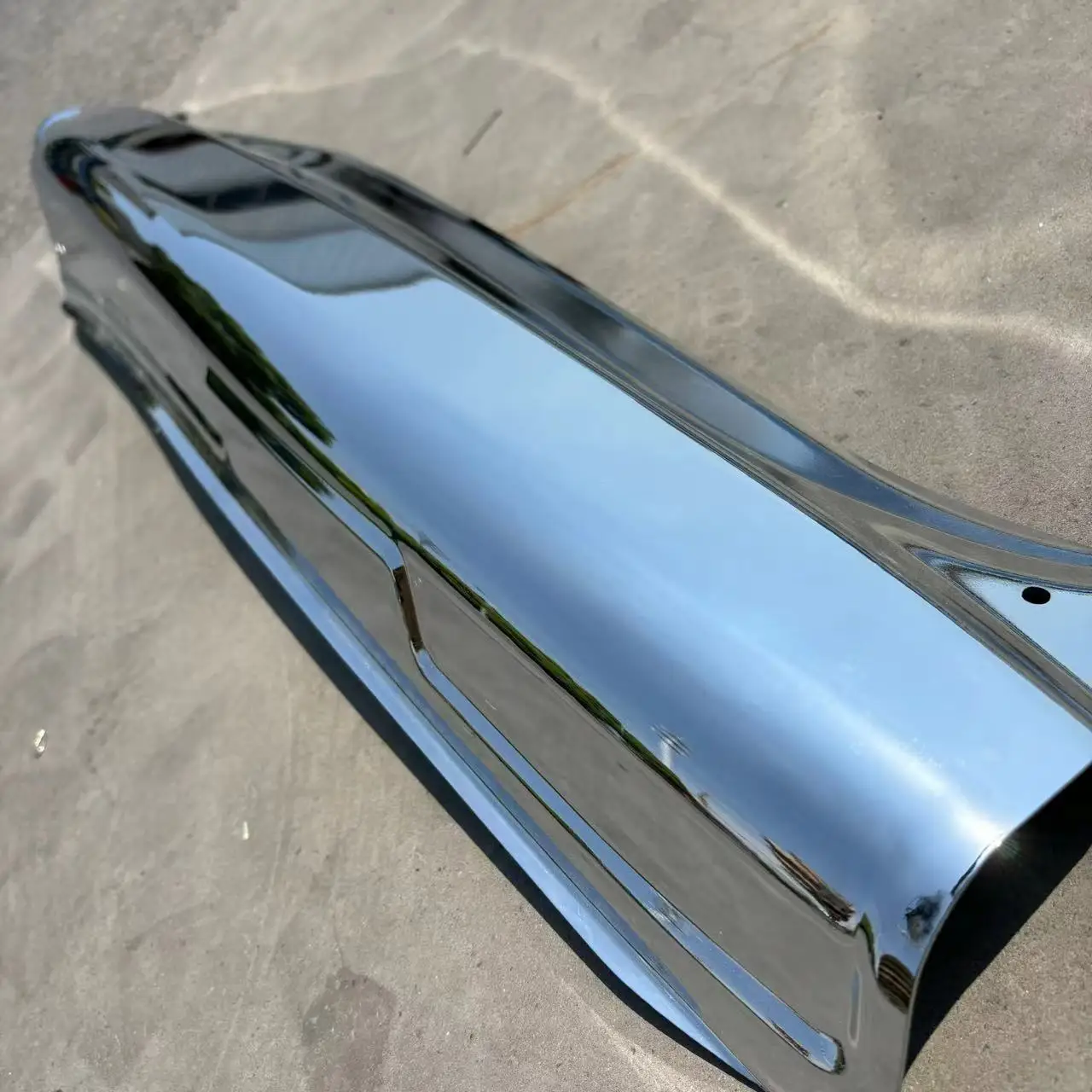 GHCD New Product High Quantity Factory Direct Delivery Japanese Truck Isuz Nqr/600p Chrome-plated  Pillar manufacture