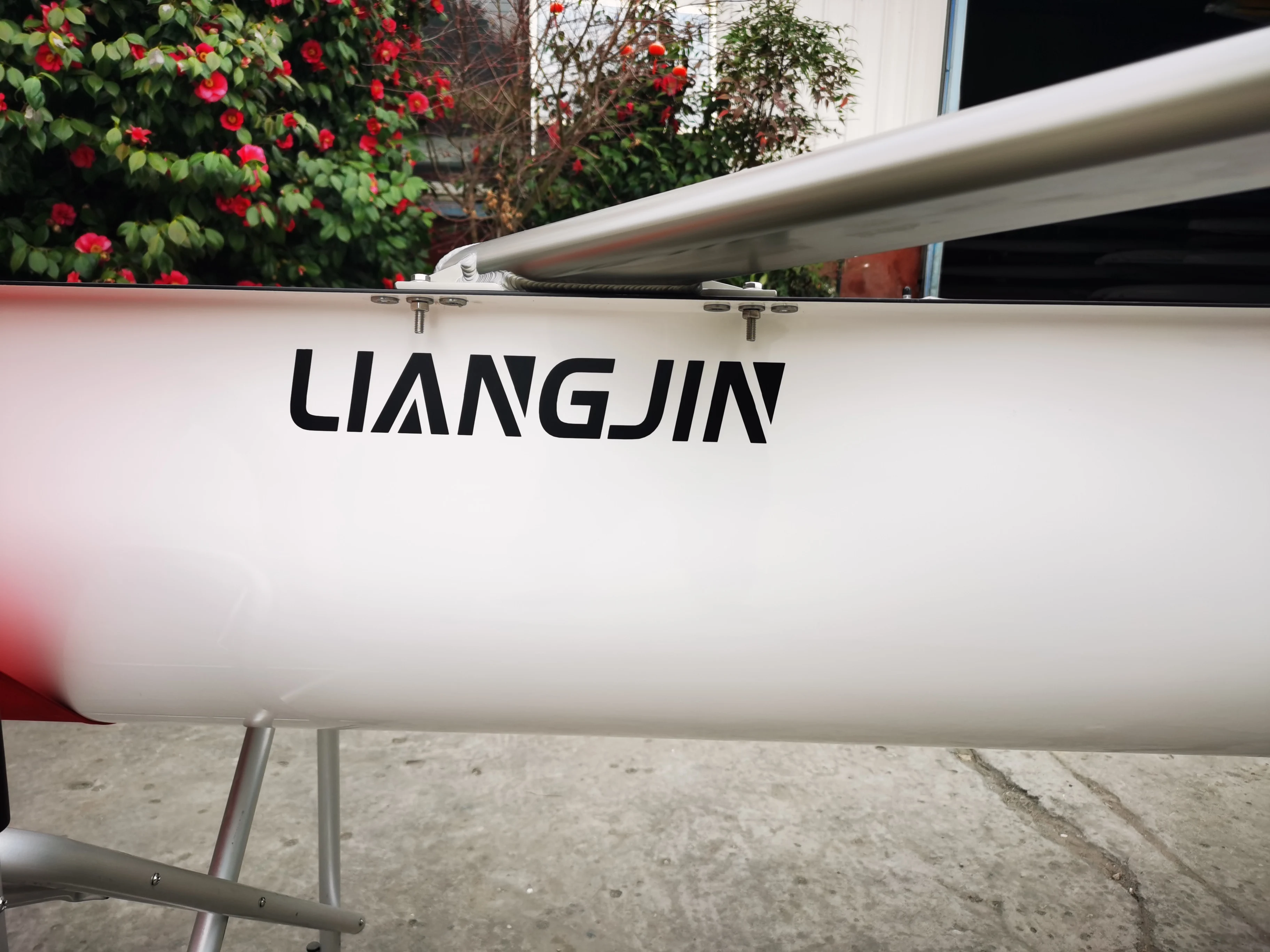 Carbon Fiber Rowing Rig Factory Direct Sales Fashion Design Carbon Rowing Boats For Competition ...